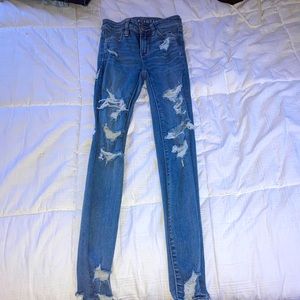 American Eagle ripped skinny jeans stretchy